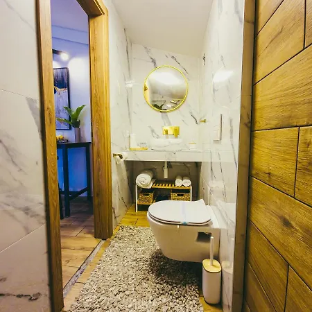 Townhouse ǁ Corino 4*