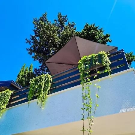 Townhouse ǁ Corino 4*