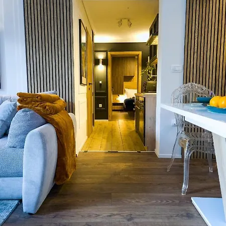 Townhouse ǁ Corino Biograd Na Moru